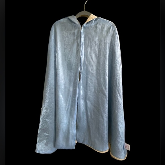 Reversible Cape - Picture 4 of 6